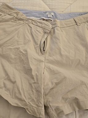 crown & ivy Curvy Caroline Khaki Shorts